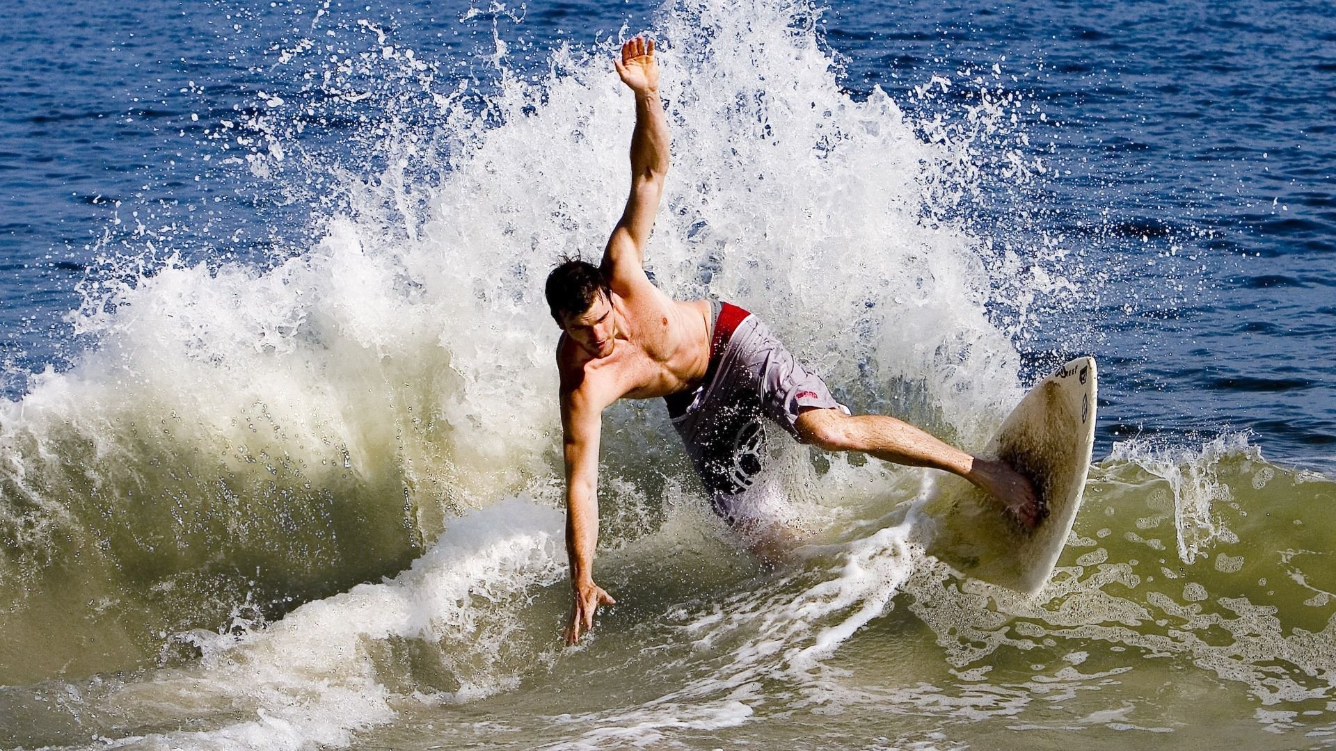 “青春突破”青少年科技篮球未来峰会在北京成功召开，推动行业革新